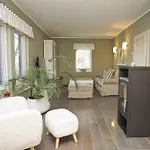 Komfortables Haus Mit Kamin, Sauna, Garten, Terrasse - Sternschnuppe Feriehus Wiek auf Rügen