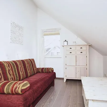 Komfortables Haus Mit Kamin, Sauna, Garten, Terrasse - Sternschnuppe Wiek auf Rügen