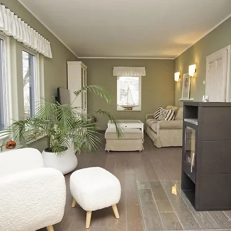 Komfortables Haus Mit Kamin, Sauna, Garten, Terrasse - Sternschnuppe Prázdninový dům Wiek auf Rügen