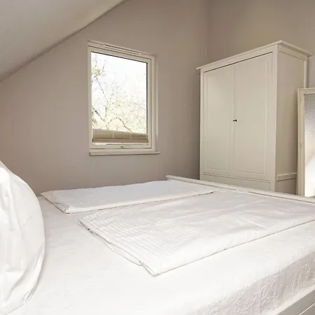 Komfortables Haus Mit Kamin, Sauna, Garten, Terrasse - Sternschnuppe Wiek auf Rügen